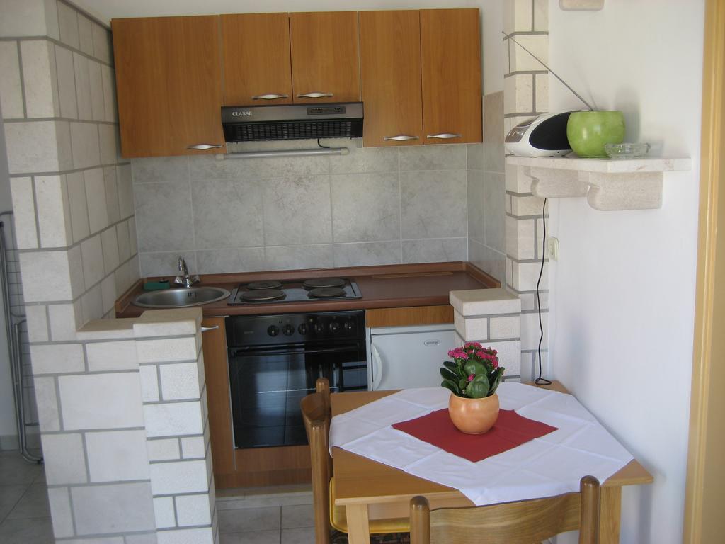 Apartments Katica Lumbarda Bilik gambar